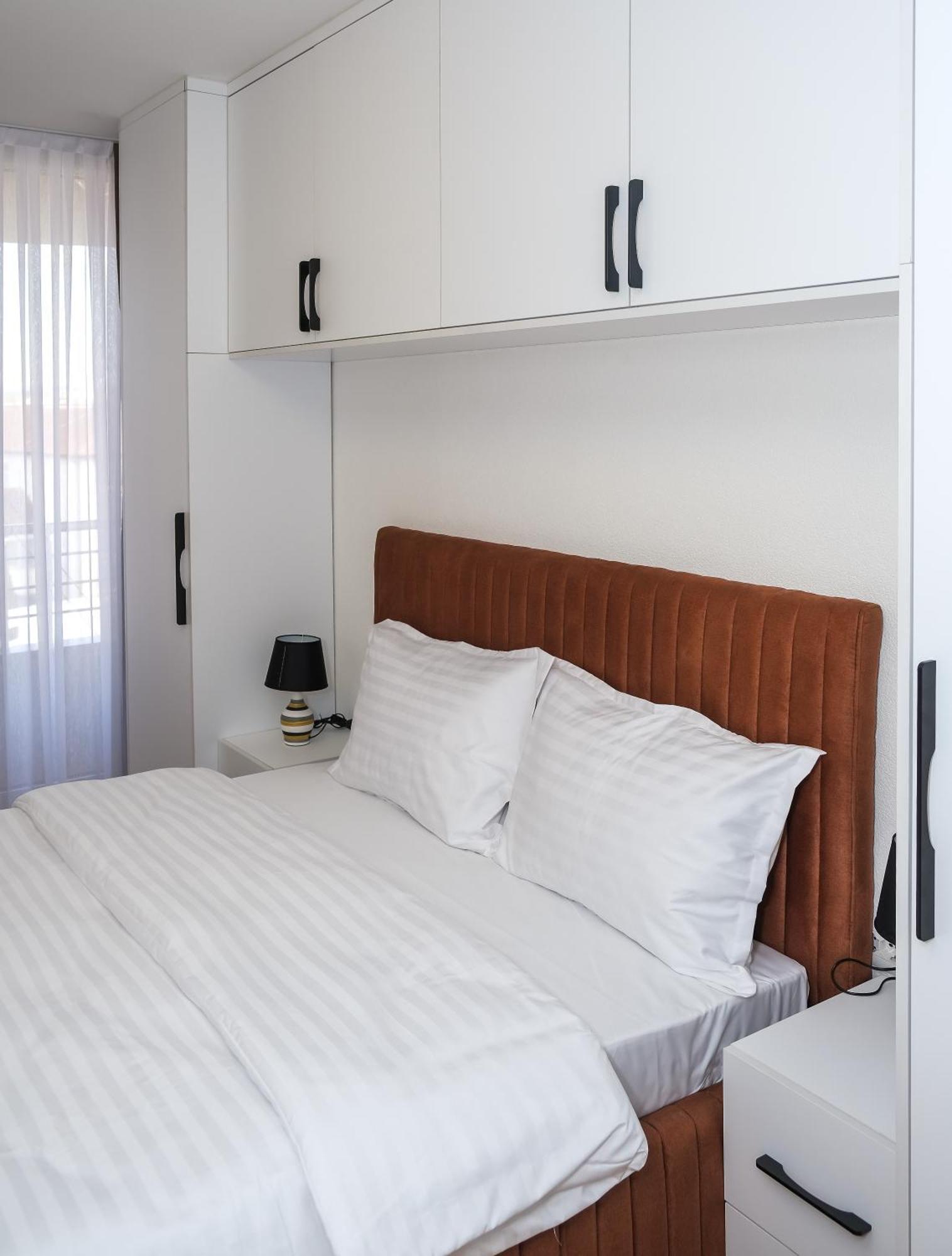 Nest Apartments Gjakova Buitenkant foto